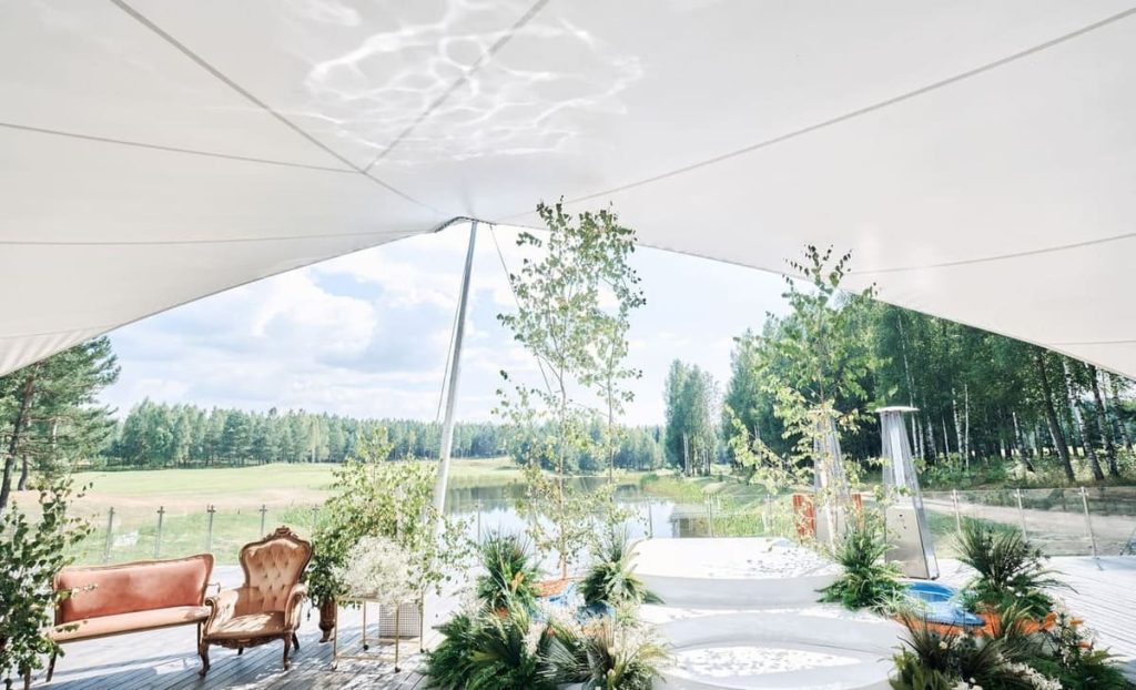 Навесы над бассейном